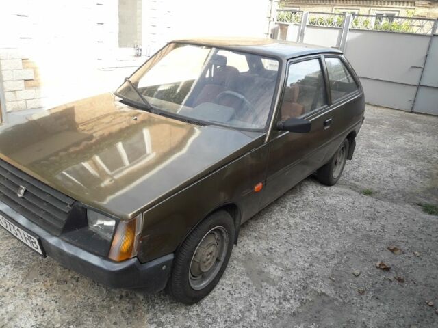 Коричневый ЗАЗ Таврия, объемом двигателя 1.1 л и пробегом 110 тыс. км за 834 $, фото 1 на Automoto.ua