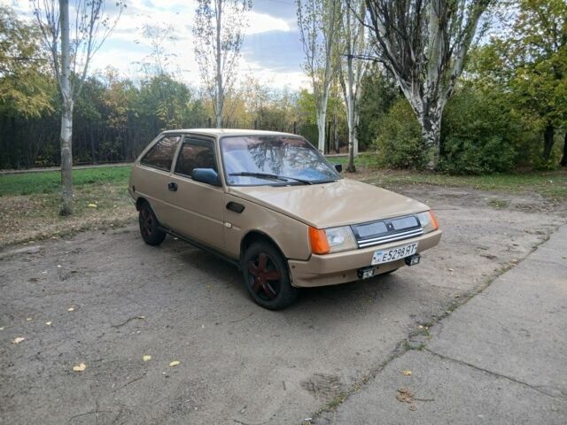 Коричневый ЗАЗ Таврия, объемом двигателя 0 л и пробегом 1000 тыс. км за 650 $, фото 1 на Automoto.ua