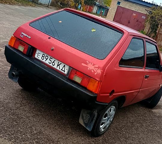 Красный ЗАЗ Таврия, объемом двигателя 1.2 л и пробегом 166 тыс. км за 530 $, фото 4 на Automoto.ua