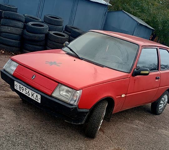 Красный ЗАЗ Таврия, объемом двигателя 1.2 л и пробегом 166 тыс. км за 530 $, фото 1 на Automoto.ua