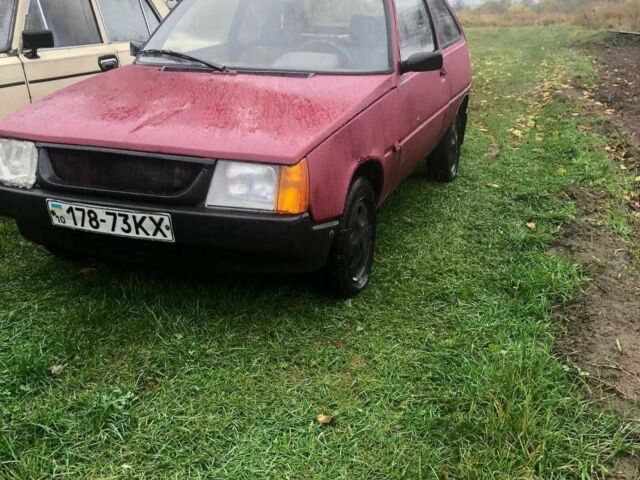Красный ЗАЗ Таврия, объемом двигателя 1 л и пробегом 100 тыс. км за 288 $, фото 3 на Automoto.ua