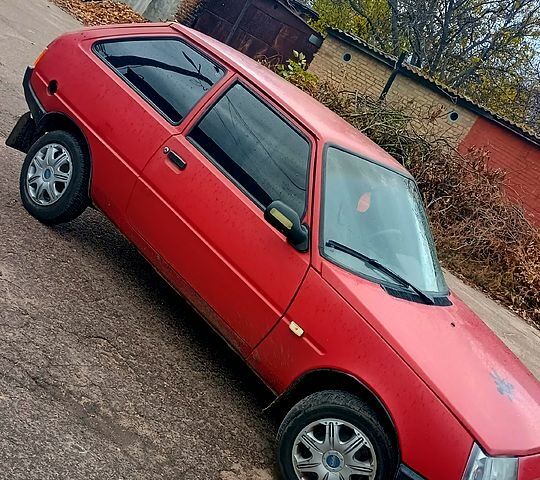 Красный ЗАЗ Таврия, объемом двигателя 1.2 л и пробегом 166 тыс. км за 530 $, фото 5 на Automoto.ua