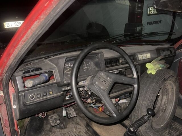 Червоний ЗАЗ Таврія, об'ємом двигуна 1.2 л та пробігом 1 тис. км за 200 $, фото 3 на Automoto.ua