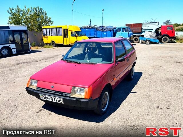 Красный ЗАЗ Таврия, объемом двигателя 1.1 л и пробегом 0 тыс. км за 470 $, фото 5 на Automoto.ua