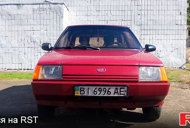 Красный ЗАЗ Таврия, объемом двигателя 1.2 л и пробегом 50 тыс. км за 600 $, фото 1 на Automoto.ua