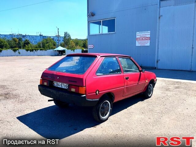 Красный ЗАЗ Таврия, объемом двигателя 1.1 л и пробегом 0 тыс. км за 470 $, фото 2 на Automoto.ua