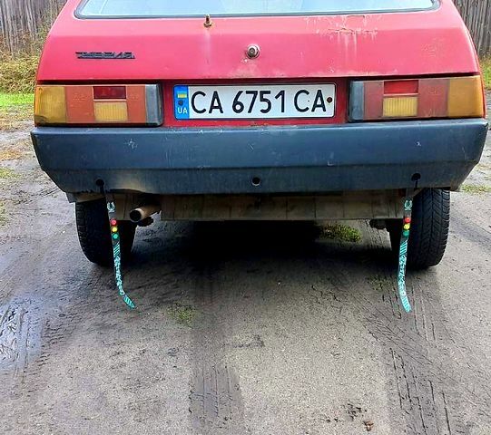 Красный ЗАЗ Таврия, объемом двигателя 1.1 л и пробегом 100 тыс. км за 550 $, фото 4 на Automoto.ua