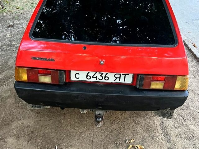 Красный ЗАЗ Таврия, объемом двигателя 1.2 л и пробегом 122 тыс. км за 450 $, фото 2 на Automoto.ua