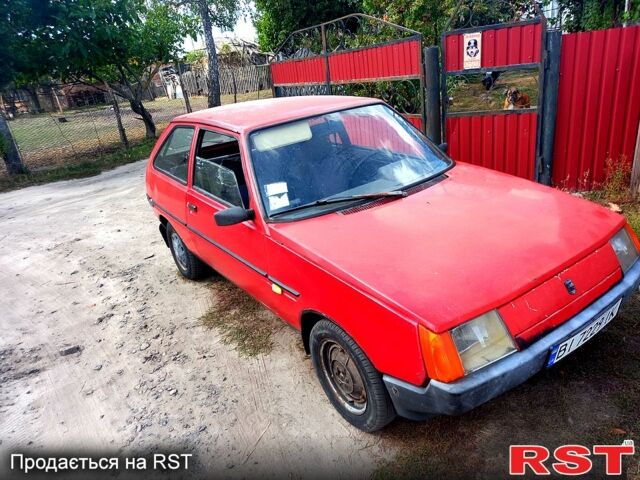 Красный ЗАЗ Таврия, объемом двигателя 1.1 л и пробегом 143 тыс. км за 550 $, фото 1 на Automoto.ua