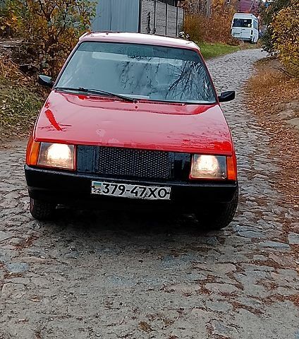 Червоний ЗАЗ Таврія, об'ємом двигуна 1.3 л та пробігом 200 тис. км за 360 $, фото 2 на Automoto.ua