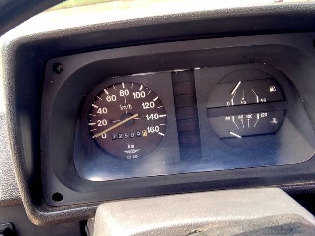 Красный ЗАЗ Таврия, объемом двигателя 1.1 л и пробегом 72 тыс. км за 1000 $, фото 7 на Automoto.ua