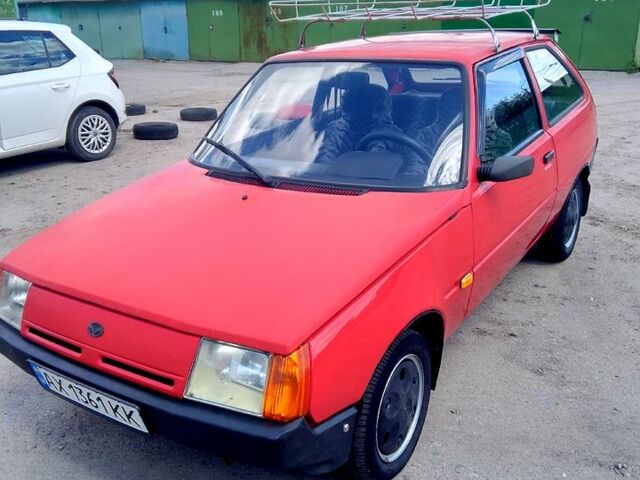 Красный ЗАЗ Таврия, объемом двигателя 1.1 л и пробегом 72 тыс. км за 1000 $, фото 5 на Automoto.ua