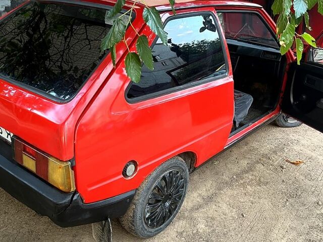 Красный ЗАЗ Таврия, объемом двигателя 1.2 л и пробегом 122 тыс. км за 450 $, фото 7 на Automoto.ua