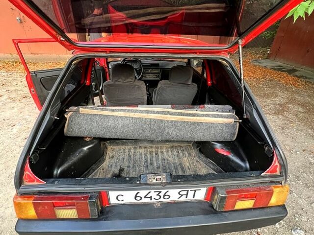 Красный ЗАЗ Таврия, объемом двигателя 1.2 л и пробегом 122 тыс. км за 450 $, фото 4 на Automoto.ua