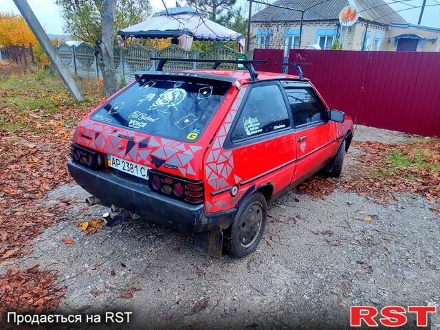 Красный ЗАЗ Таврия, объемом двигателя 1.1 л и пробегом 99 тыс. км за 600 $, фото 5 на Automoto.ua