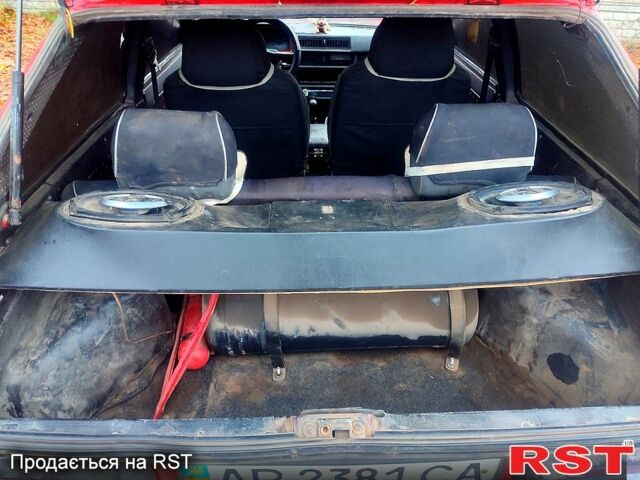 Красный ЗАЗ Таврия, объемом двигателя 1.1 л и пробегом 99 тыс. км за 600 $, фото 8 на Automoto.ua