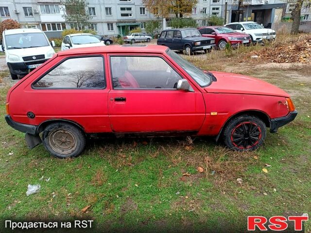 Красный ЗАЗ Таврия, объемом двигателя 1.2 л и пробегом 250 тыс. км за 320 $, фото 3 на Automoto.ua