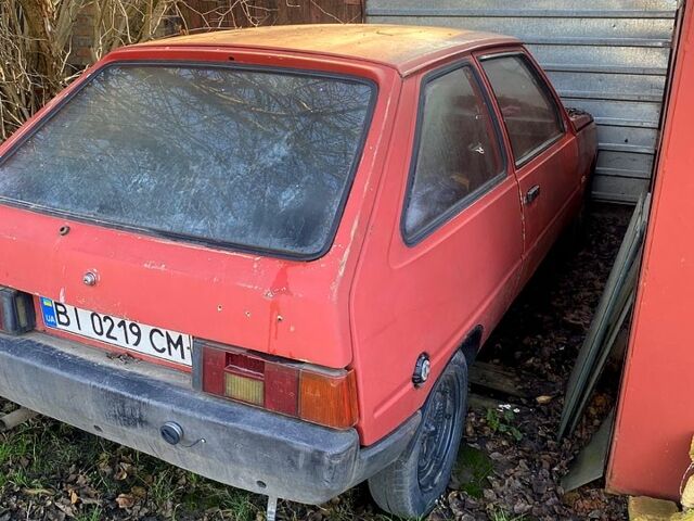 Червоний ЗАЗ Таврія, об'ємом двигуна 0.9 л та пробігом 199 тис. км за 350 $, фото 7 на Automoto.ua