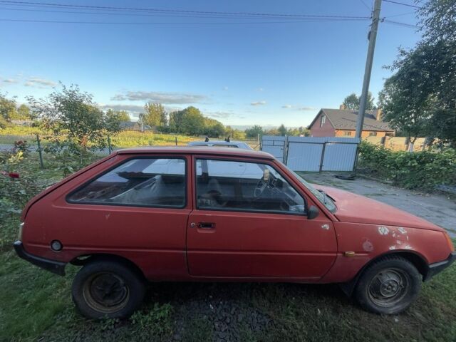 Красный ЗАЗ Таврия, объемом двигателя 1.1 л и пробегом 86 тыс. км за 255 $, фото 2 на Automoto.ua