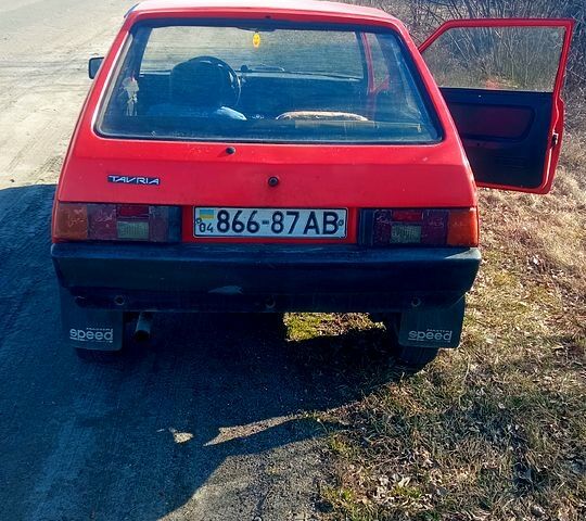 Червоний ЗАЗ Таврія, об'ємом двигуна 1.1 л та пробігом 350 тис. км за 500 $, фото 6 на Automoto.ua