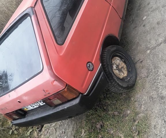 Червоний ЗАЗ Таврія, об'ємом двигуна 1.3 л та пробігом 300 тис. км за 333 $, фото 7 на Automoto.ua