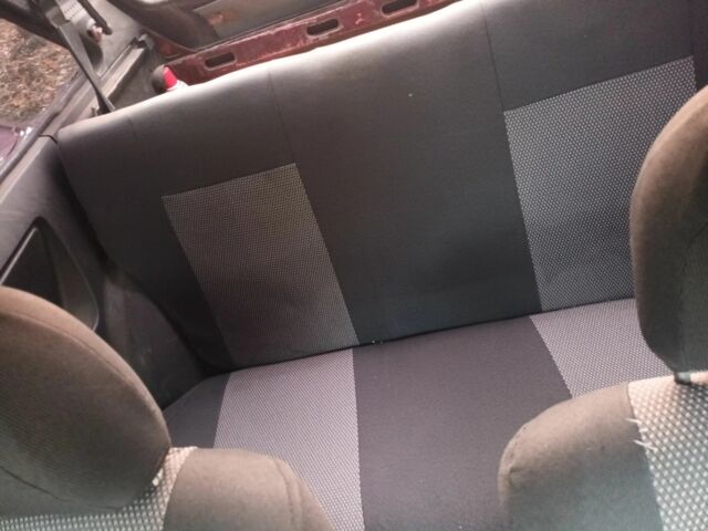 Червоний ЗАЗ Таврія, об'ємом двигуна 1.2 л та пробігом 180 тис. км за 700 $, фото 4 на Automoto.ua