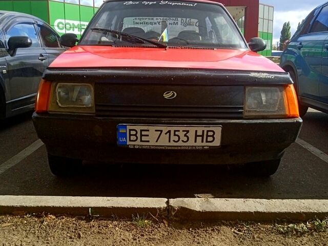 Красный ЗАЗ Таврия, объемом двигателя 1.1 л и пробегом 0 тыс. км за 950 $, фото 1 на Automoto.ua