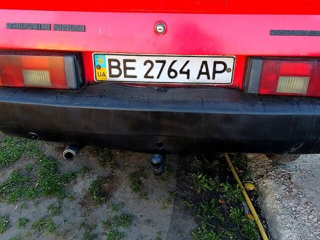 Красный ЗАЗ Таврия, объемом двигателя 1.1 л и пробегом 1 тыс. км за 720 $, фото 3 на Automoto.ua