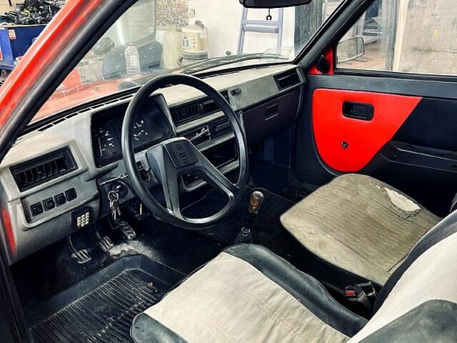 Красный ЗАЗ Таврия, объемом двигателя 1.1 л и пробегом 111 тыс. км за 361 $, фото 4 на Automoto.ua