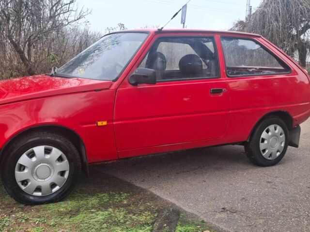 Красный ЗАЗ Таврия, объемом двигателя 1.2 л и пробегом 340 тыс. км за 750 $, фото 3 на Automoto.ua