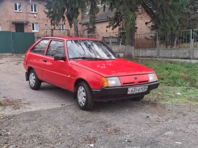 Красный ЗАЗ Таврия, объемом двигателя 1.2 л и пробегом 340 тыс. км за 750 $, фото 5 на Automoto.ua