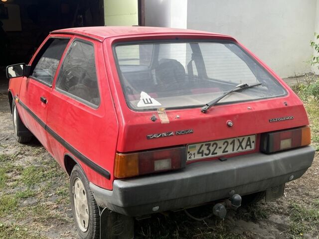 Красный ЗАЗ Таврия, объемом двигателя 0 л и пробегом 150 тыс. км за 1000 $, фото 3 на Automoto.ua
