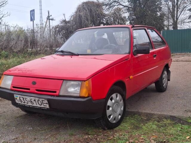 Красный ЗАЗ Таврия, объемом двигателя 1.2 л и пробегом 340 тыс. км за 750 $, фото 8 на Automoto.ua