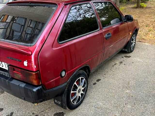 Красный ЗАЗ Таврия, объемом двигателя 1.1 л и пробегом 160 тыс. км за 850 $, фото 2 на Automoto.ua