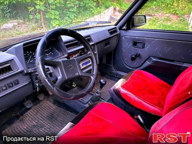 Красный ЗАЗ Таврия, объемом двигателя 1.1 л и пробегом 99 тыс. км за 790 $, фото 6 на Automoto.ua