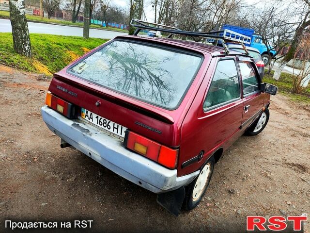 Красный ЗАЗ Таврия, объемом двигателя 1.1 л и пробегом 130 тыс. км за 1300 $, фото 2 на Automoto.ua