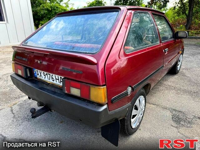 Красный ЗАЗ Таврия, объемом двигателя 1.1 л и пробегом 99 тыс. км за 790 $, фото 3 на Automoto.ua