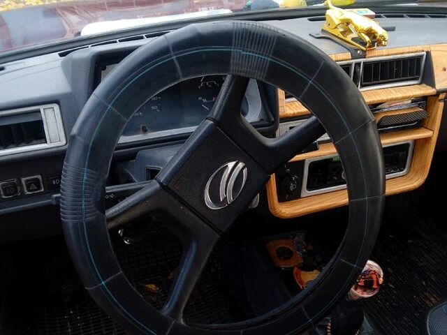 ЗАЗ Таврия 2000 в Днепре (Днепропетровске) на Automoto.ua Красный ЗАЗ Таврия, объемом двигателя 1.1 л и пробегом 83 тыс. км за 830 $, фото 1 на Automoto.ua