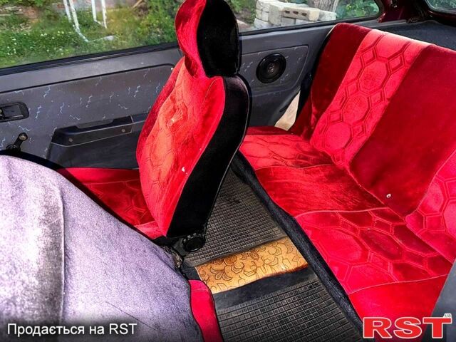 Красный ЗАЗ Таврия, объемом двигателя 1.1 л и пробегом 99 тыс. км за 790 $, фото 5 на Automoto.ua