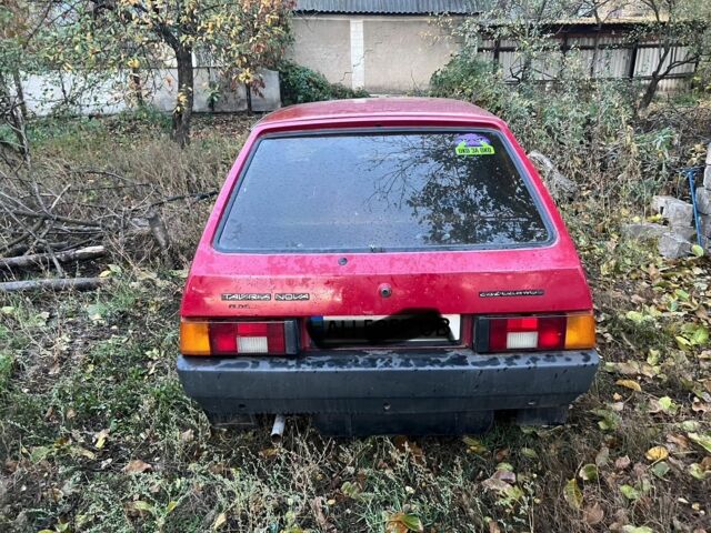 Красный ЗАЗ Таврия, объемом двигателя 1 л и пробегом 242 тыс. км за 478 $, фото 2 на Automoto.ua