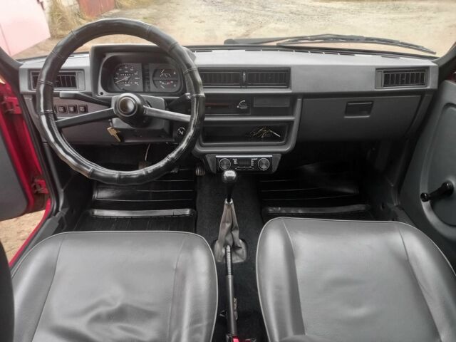 Червоний ЗАЗ Таврія, об'ємом двигуна 1.1 л та пробігом 72 тис. км за 1400 $, фото 12 на Automoto.ua