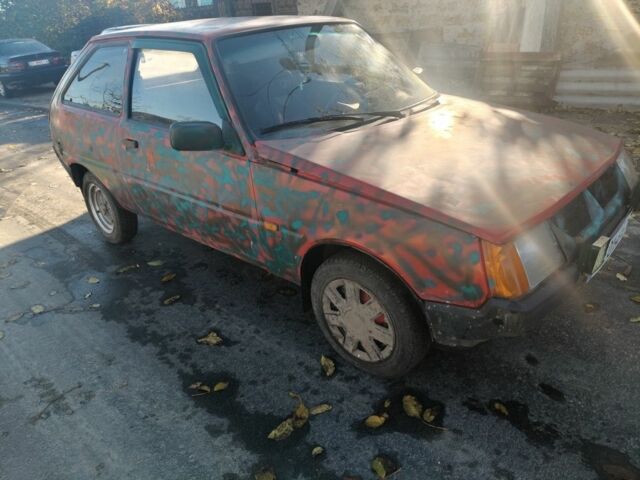 ЗАЗ Таврия 2001 в Николаеве на Automoto.ua Красный ЗАЗ Таврия, объемом двигателя 1.1 л и пробегом 2 тыс. км за 300 $, фото 4 на Automoto.ua