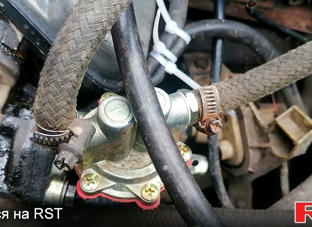 Красный ЗАЗ Таврия, объемом двигателя 1.1 л и пробегом 120 тыс. км за 260 $, фото 3 на Automoto.ua