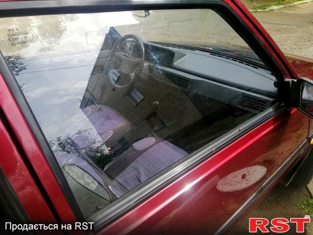 Красный ЗАЗ Таврия, объемом двигателя 1.3 л и пробегом 214 тыс. км за 1350 $, фото 3 на Automoto.ua