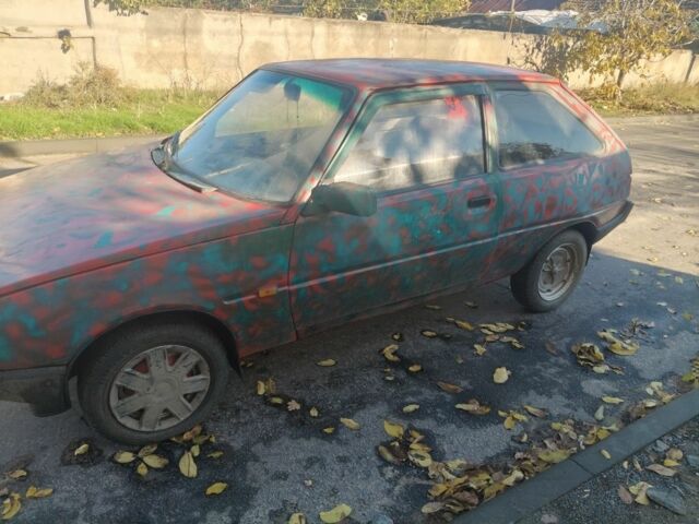 ЗАЗ Таврия 2001 в Николаеве на Automoto.ua Красный ЗАЗ Таврия, объемом двигателя 1.1 л и пробегом 2 тыс. км за 300 $, фото 1 на Automoto.ua