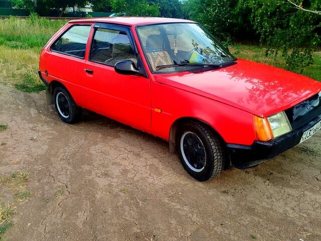 Червоний ЗАЗ Таврія, об'ємом двигуна 1.1 л та пробігом 57 тис. км за 800 $, фото 1 на Automoto.ua