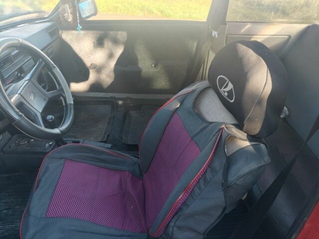 ЗАЗ Таврия 2001 в Николаеве на Automoto.ua Красный ЗАЗ Таврия, объемом двигателя 1.1 л и пробегом 2 тыс. км за 300 $, фото 2 на Automoto.ua