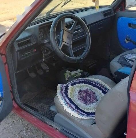 Красный ЗАЗ Таврия, объемом двигателя 1 л и пробегом 920 тыс. км за 596 $, фото 4 на Automoto.ua