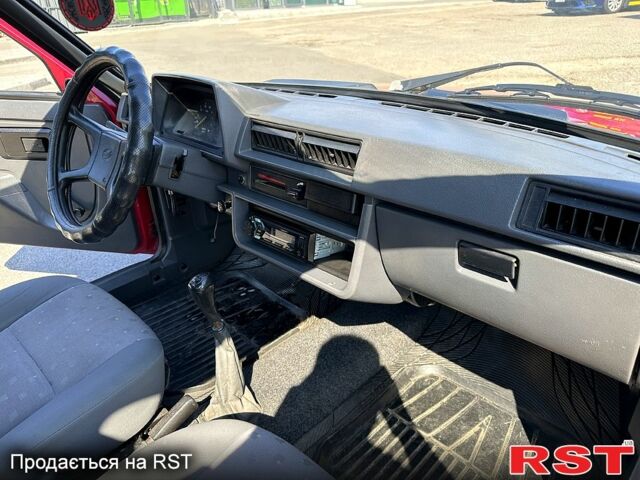 Красный ЗАЗ Таврия, объемом двигателя 1.1 л и пробегом 203 тыс. км за 750 $, фото 7 на Automoto.ua