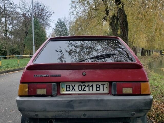 Красный ЗАЗ Таврия, объемом двигателя 1.2 л и пробегом 120 тыс. км за 750 $, фото 6 на Automoto.ua